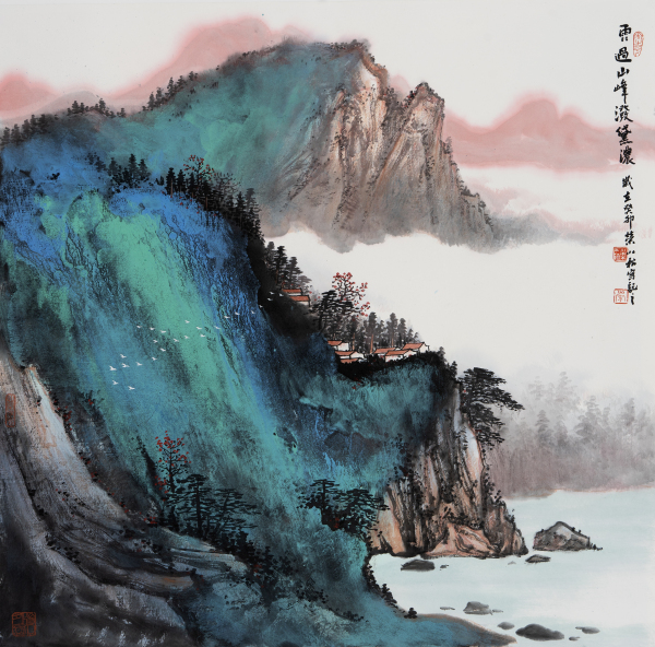 云过山峰