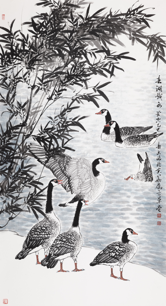 春湖戏水