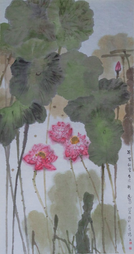 荷叶似云香不断